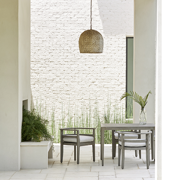 LANE VENTURE Avila Square Dining Table