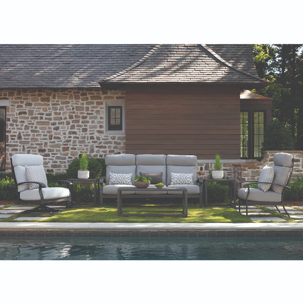 LANE VENTURE Smith Lake  Swivel Lounge Chair