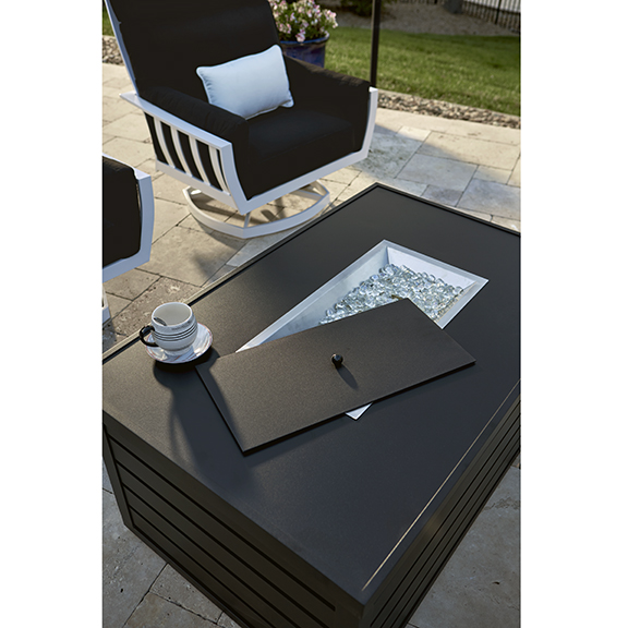 LANE VENTURE Contempo Rectangular Fire Pit