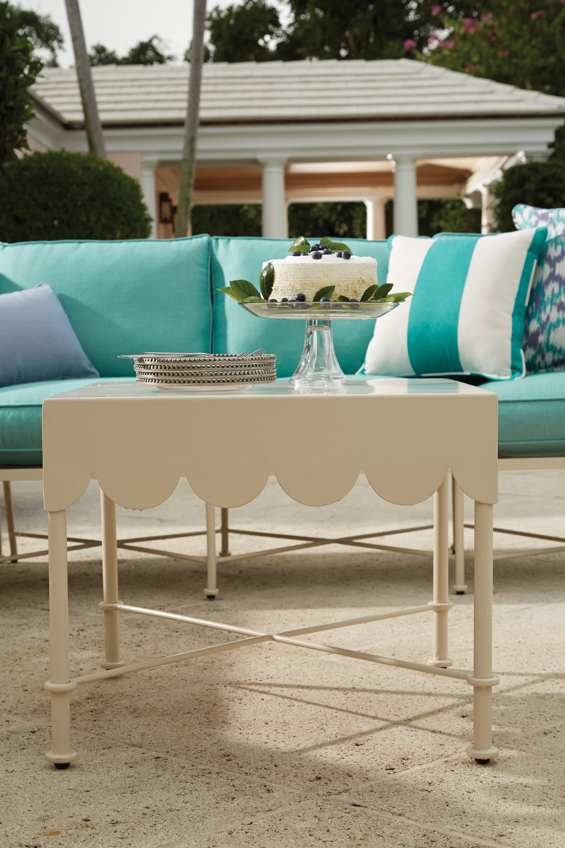 LANE VENTURE Awning End Table