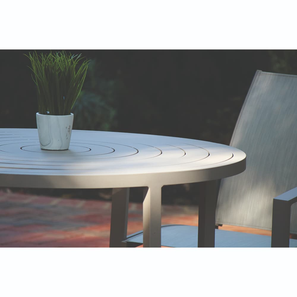 LANE VENTURE Contempo Round Dining Table         