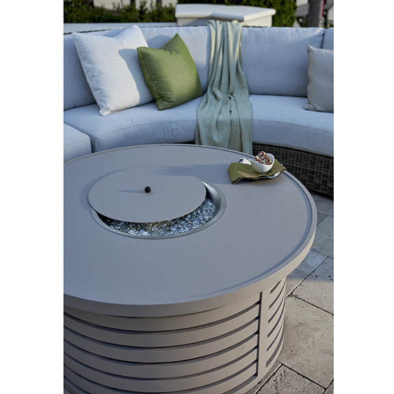 LANE VENTURE Contempo 48in Round Fire Pit
