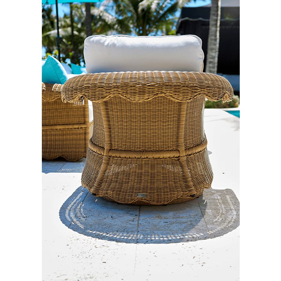 LANE VENTURE Cleary Swivel Glider Lounge  