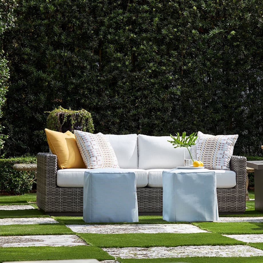 LANE VENTURE Hyannis Sofa - 2/2 Cushion